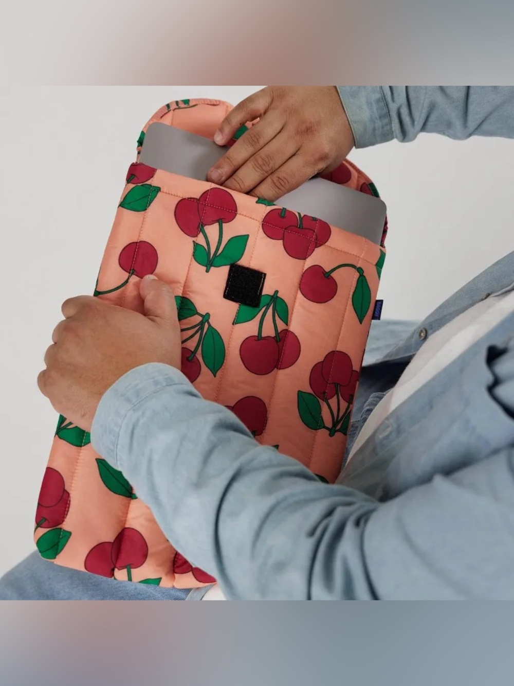 BAGGU Puffy Laptop Sleeve 13”/14” Sherbert Cherry - Picture 10 of 10